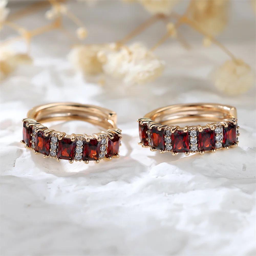 Pendientes de aro pequeños de piedra cuadrada de cristal rojo para mujer, hebilla de oreja de piedra natal de Color dorado Vintage, joyería de boda, regalos versátiles