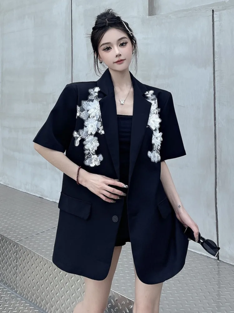 سترات غير رسمية فضفاضة أنيقة لعام 2025 للنساء معطف بأكمام قصيرة ومزاجية معطف نسائي جديد مطرز بالترتر ملابس علوية غير رسمية