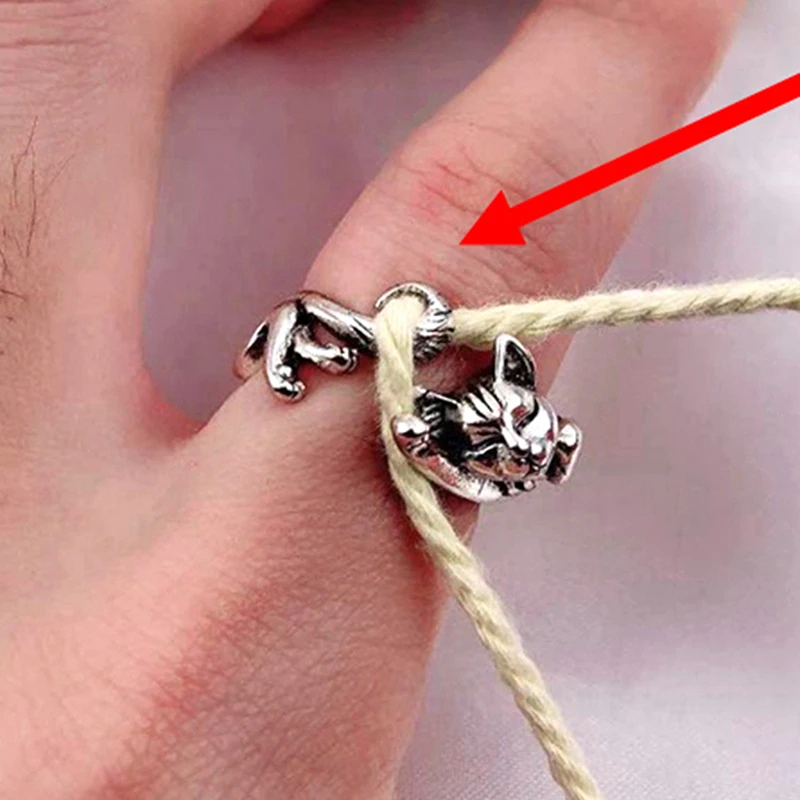 DIY Handmade Knitting Ring Loop Crochet Finger Thimble Yarn Guides Adjustable Open Fingering Tools With Thread Wool Artifact