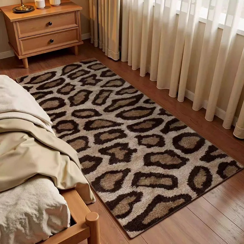 Bedroom Carpet Anti-slip Stain-resistant Floor Mat Comfortable Loop Pile TPR Rug Large Size Retro Leopard Print Home Decor Rugs