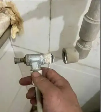 Efficient Wrench Solution for Homeowners and Technicians Handling Shower Fixture Cartridge and Aerator Repairs