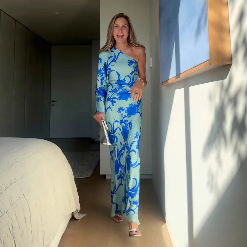 فستان نسائي صيفي جديد موديل 2025 مكشوف الأكتاف للعطلات مطبوع برقبة غير متماثلة 68855