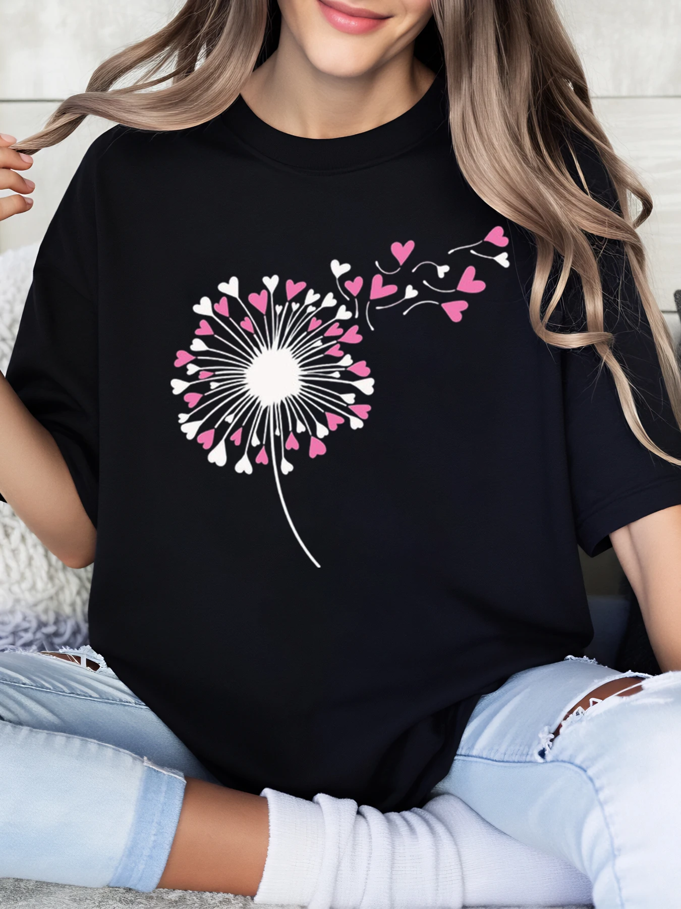 

Dandelion Heart Print Valentine's Day T-Shirt Women Casual Wear Black Plus-Size