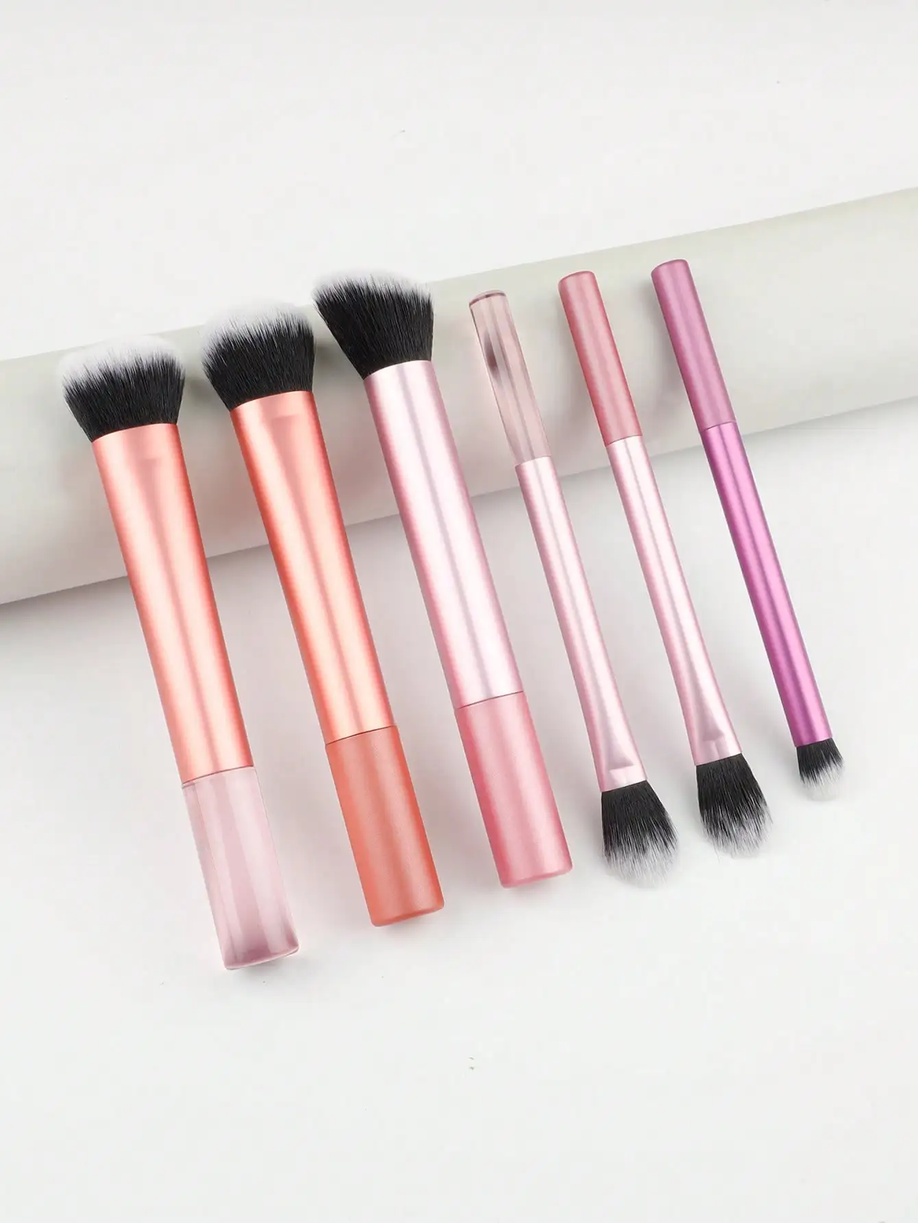 2-Piece Travel-Essential Makeup Brush Set, Makeup Brushes, Easy to Carry, Available in Multiple Colors, Vegan Synthetic Bristles