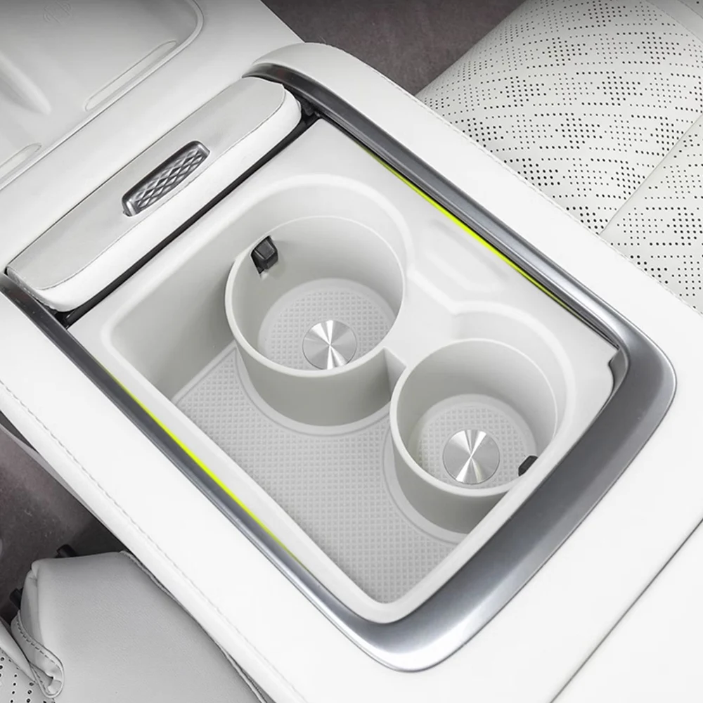 

Для Zeekr 7X 2024 2025 силиконовая накладка для чашки с центральным управлением, противоскользящее ограничительное устройство, держатель для чашки с водой, аксессуары для интерьера