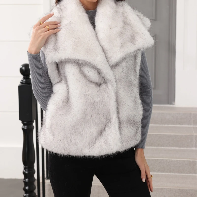 Vest Jackets Women New Autumn 2025 Winter Faux FurSleeveless Turn Down Collar Spliced Streetwear Lady Furry Cardigan Warm Coat