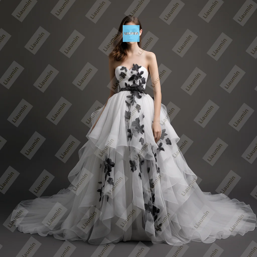 

Classic A Line White Tulle Black Lace Applique Strapless Prom Formal Wedding Dresses Evening Lace-Up Back Customized A8.1.5