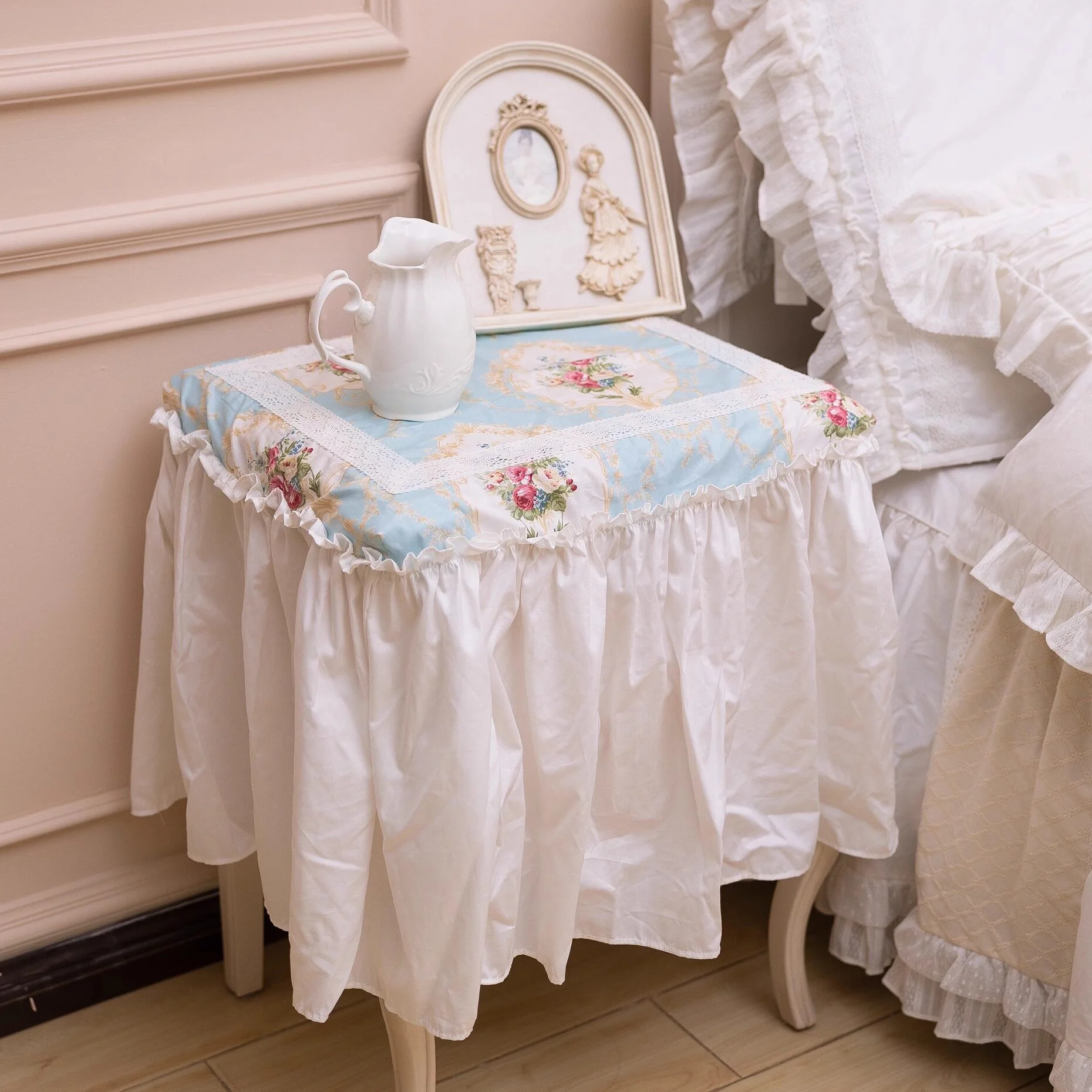 French Style Handmade Lace Ruffle Tablecloth Bedside Table TV Safe Cover Towel Printer Floral Pattern Home Decoration Dust Cover