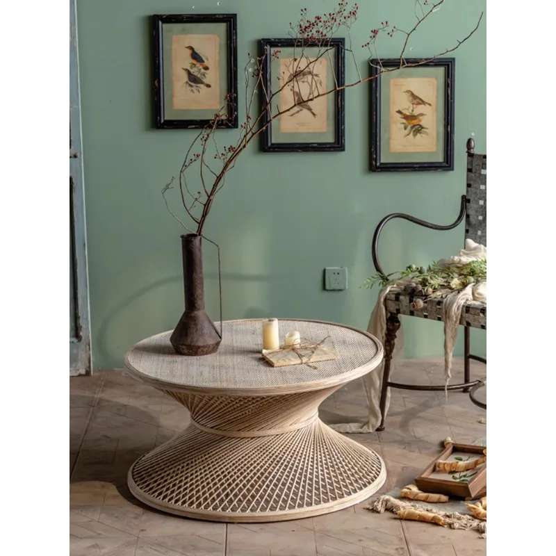 Japanese-style small apartment living room round table, B & B hotel lobby side table, modern simple rattan small coffee table