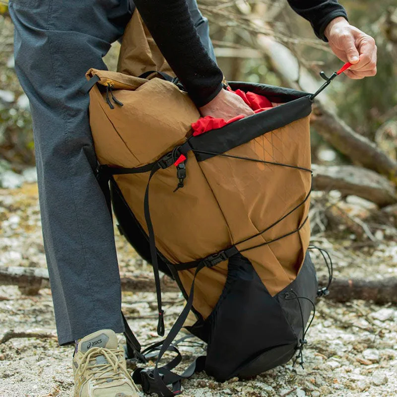 Outdoor 40-45L Lightweight Hiking Backpack, Camping, Cycling, Climbing Backpack Travel Waterproof Backpack