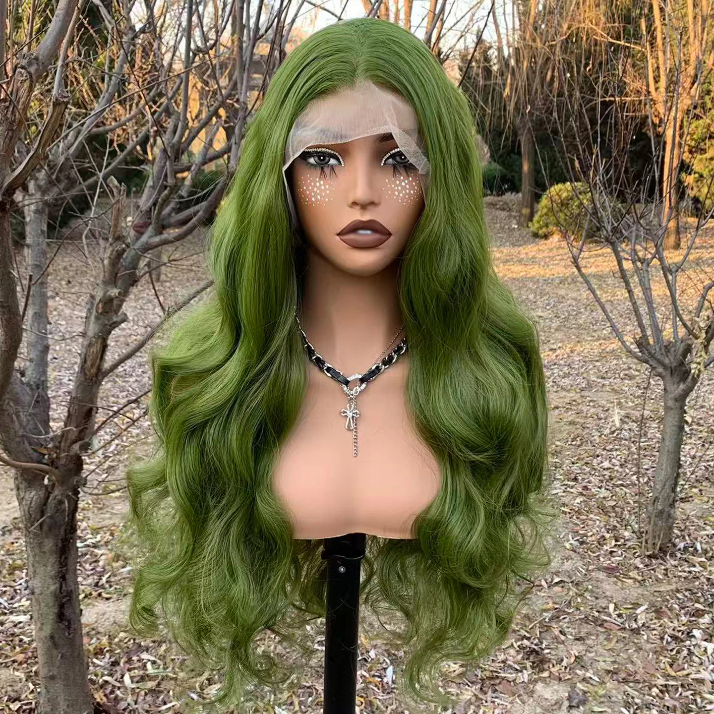 26 Zoll Body Wave Lace Front Perücken, synthetische 13×4 kleberlose Spitzenperücken in grüner Farbe, hitzebeständige Faser-Cosplay-Perücken für Frauen