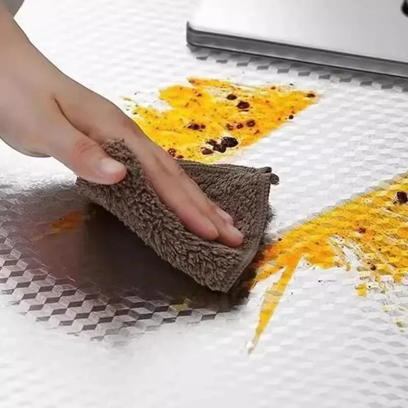 1/3/5M Kitchen Oil-proof Sticker Heat-resistant Aluminum Foil Wallpaper for Kitchen Stove Cabinet DIY Self Adhesive Sticker