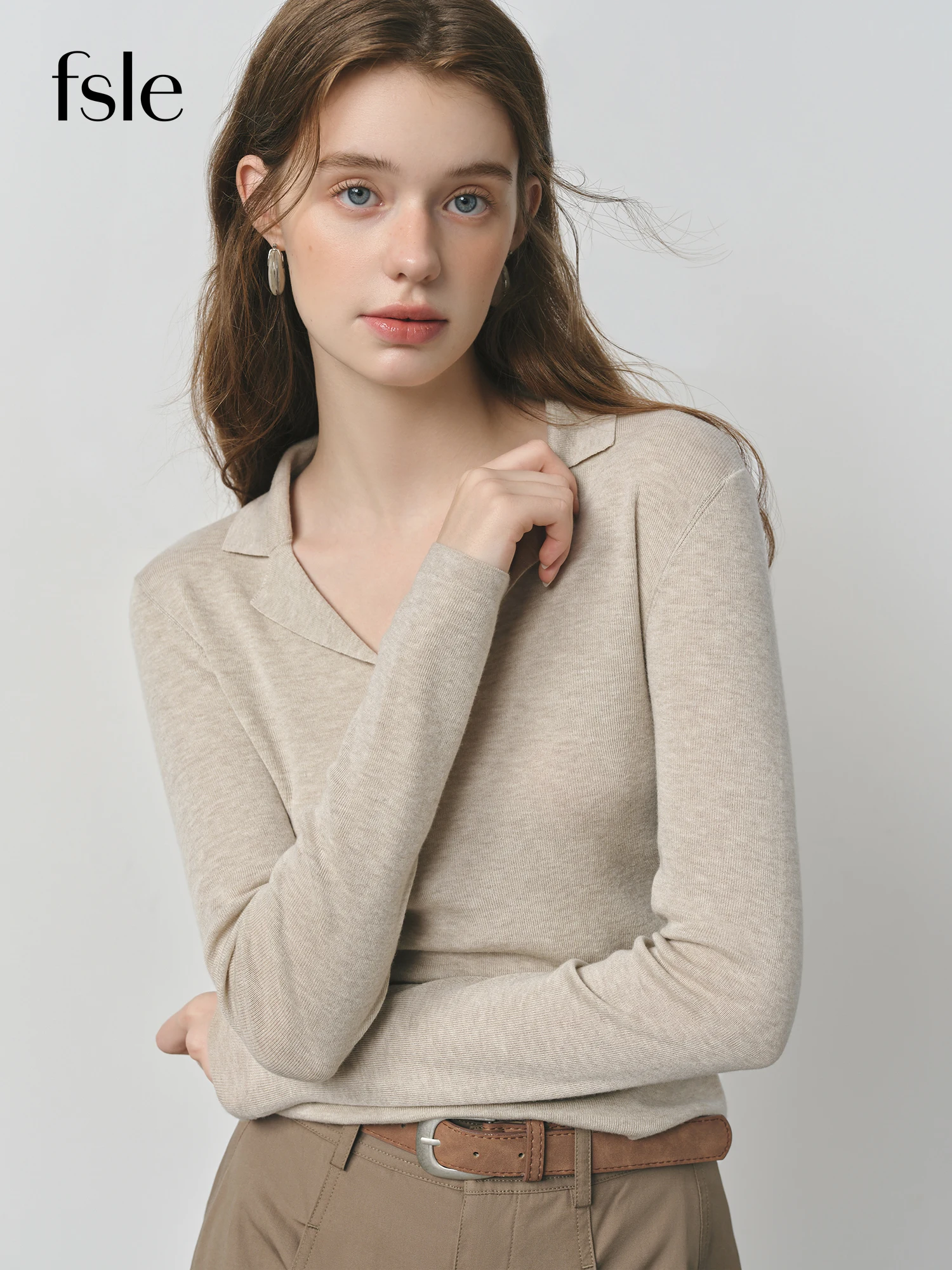 

FSLE 2025 Early Autumn Women's Wool Knit T-Shirt V-Neck Elegant Office Casual Minimalist Top Y2K Coquette Pullover 25FS13301
