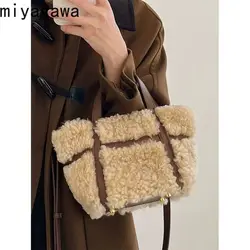 Miyagawa Handheld Plush Bag, Asas de Cordeiro, Pequeno, Commuter, Um Ombro, Crossbody Bags, Francês, Outono, Inverno, Novo, 2023