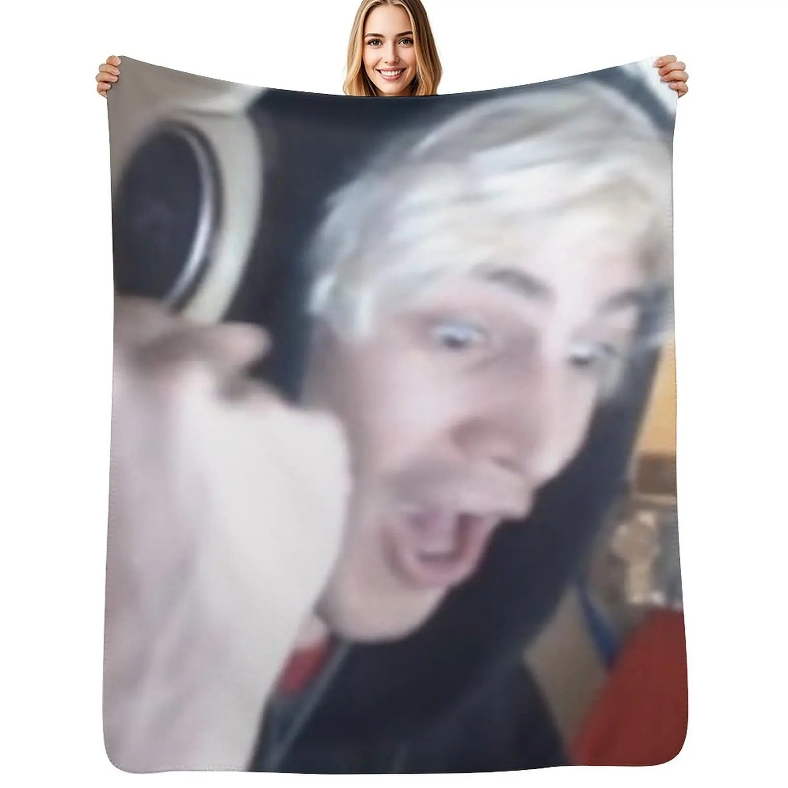 

xQc POGchamp Throw Blanket Warm Plush Fuzzy Blanket for Living Room