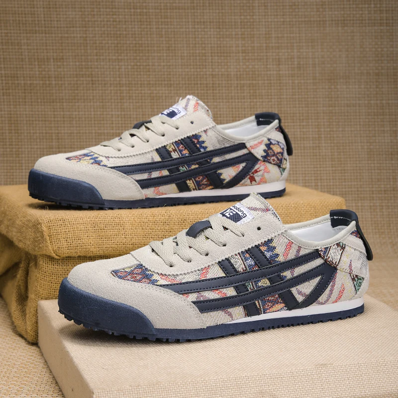 

Новые мужские спортивные парусиновые туфли для занятий спортом на открытом воздухе — легкий и удобный дизайн с толстой подошвой для амортизации и поддержки. Идеально подходит для пеших