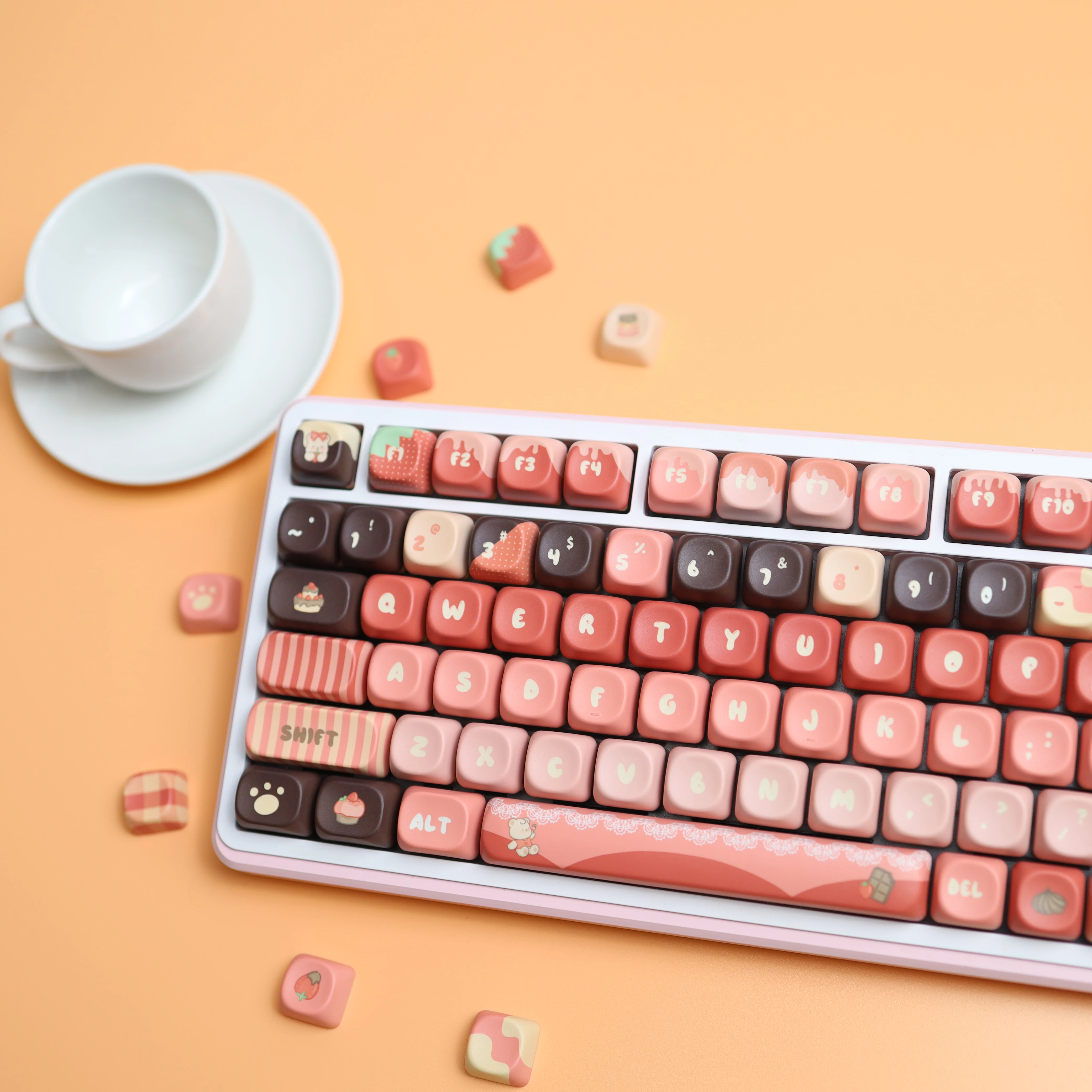 Strawberry Cocoa Moa Non-Transparent Mechanical Keyboard Pbt Cute Keycaps