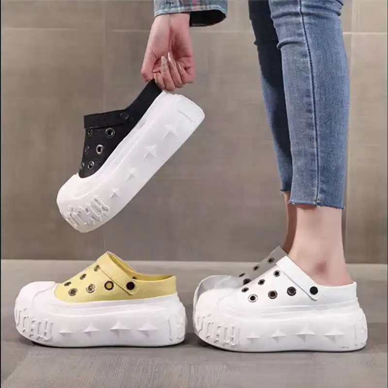 

2025 Summer Thick Soled Casual Board Shoes, Ugly and Cute Korean Version Canvas Shoes, Height Increasing Baotou Cool Slippers