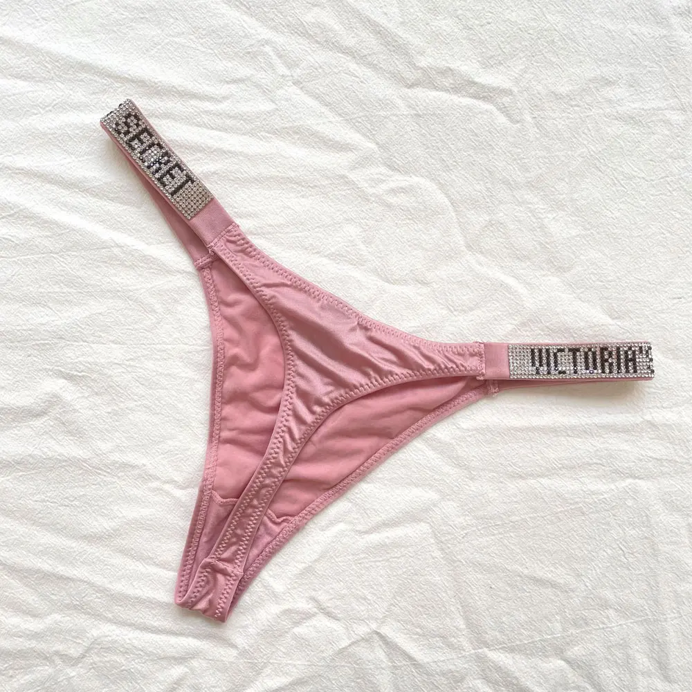 Victoria's Secret-Tanga de satén con letras y diamantes de imitación para mujer, lencería de encaje Sexy, ropa interior, Bragas, tanga