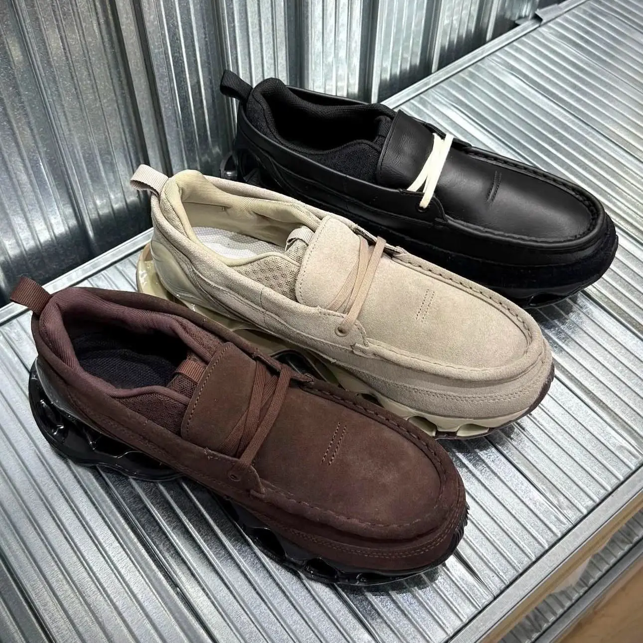 

Trendy Casual Sneakers for Men Outdoor Running Shoes Thick Sole Height Increase Walking Shock Absorption Loafers