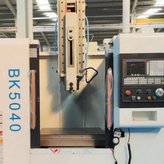 آلة التخطيط والمعادن BK5040 CNC عالية الدقة أوتوماتيكية مع محرك فعال لعمليات التجارة الخارجية في المصنع