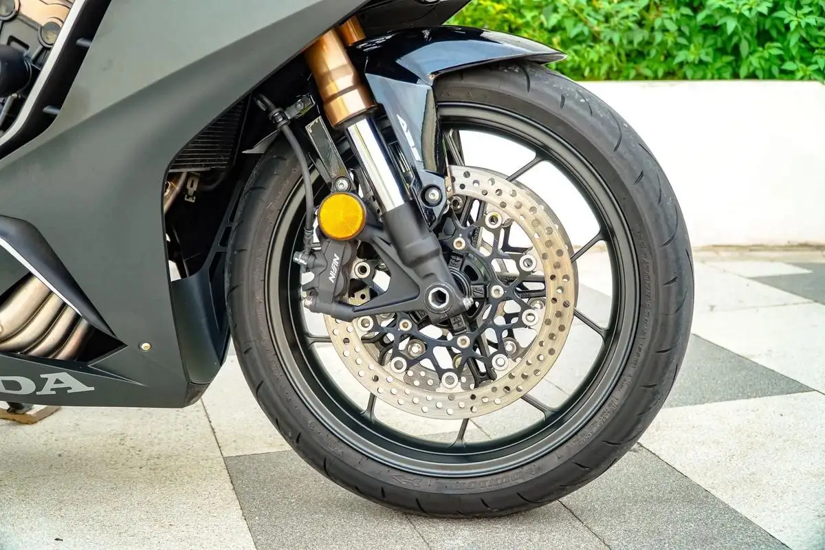 Motorcycle Accessories With bearings Wheel Aluminium Hub Tire Wheel Rims Front Wheel For HONDA CBR650R CB650R 2018-2025