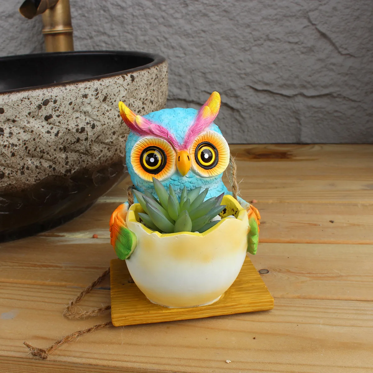 

‌Resin Owl Eggshell Hanging Planter - Creative Swing Succulent Pot for Balcony/Window Decor