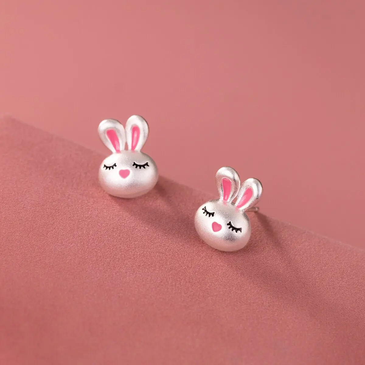 New Fashion Cartoon Pink Dropper Rabbit 925 Sterling Silver Sweet And Cute zodiac Animal Earrings E160