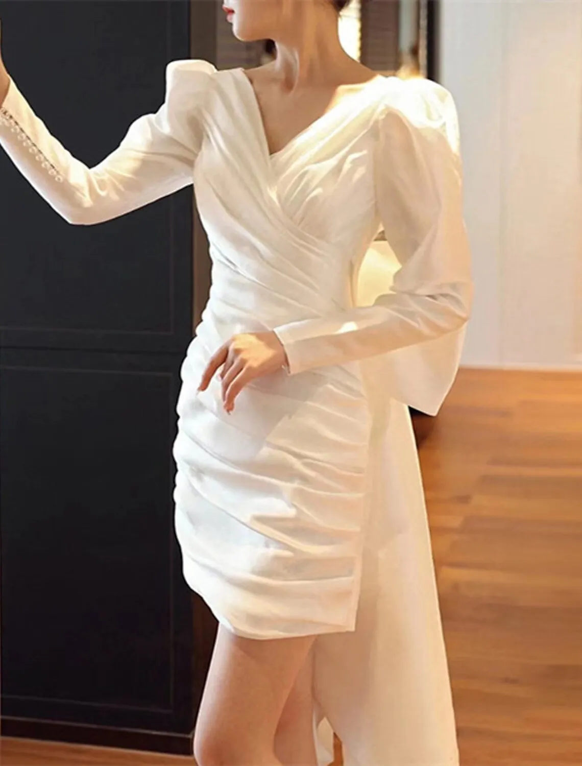 

Sheath Short Wedding Dress 2023 V-neck Long Sleeves Backless Satin Bride Gowns Little White Robe De Mariage Bridal Shower