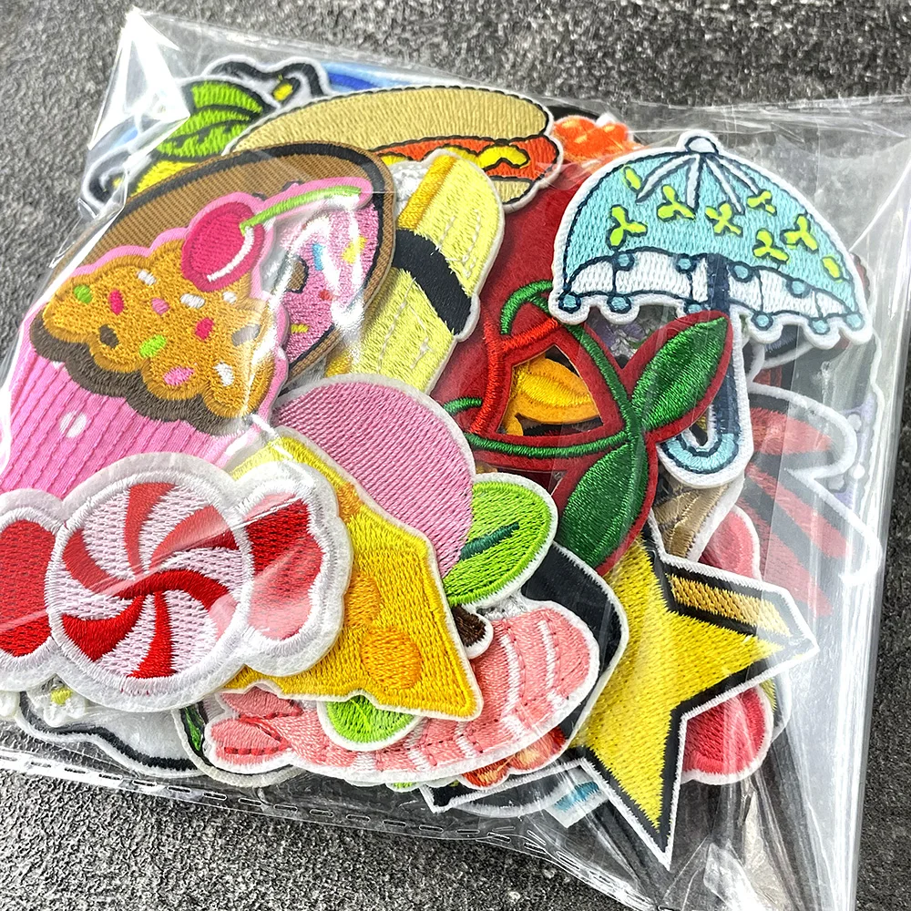 60Pcs/Lot Ice Cream Sushi Mixed Package Iron on Patches Cloth Embroidered Applique Sewing Clothes Apparel Accessories Mend Patch