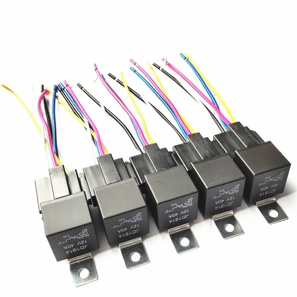 Relay With Socket 40A Automotive Relay For Extreme Weather Conditions Wide Temperature Range Iron And Plastic Body