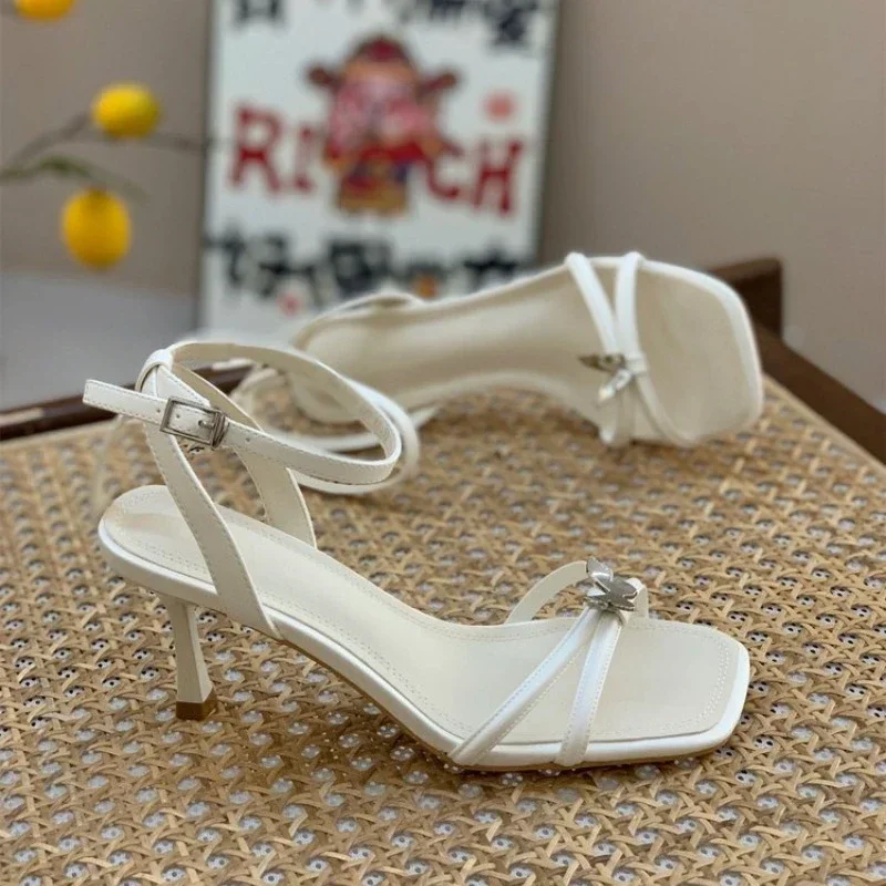 2024 sommer Band Ferse Sandalen Frauen Ferse Ankle Strap Fashion Square Toe Damen Kleid Sandalen frauen Schuhe Hochzeit Schuhe braut