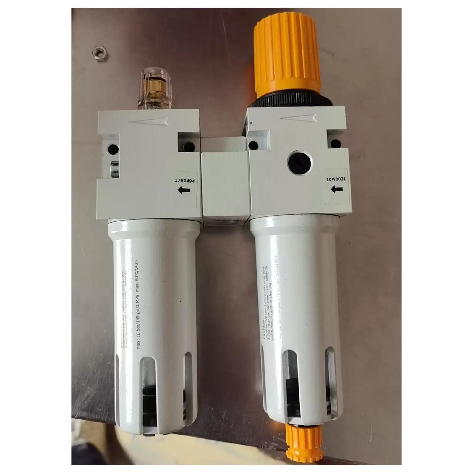 

Tire Changer Oil Water Separator Impact Resistant Pressure Regulator for Tire Machine and Balancer Combo