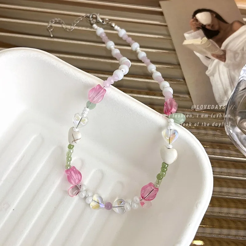 Pink Crystal Beaded Tulip Flower Necklace Ceramic Heart Pendant Choker Chain for Women Sweet Daily Party Use Premium Quality