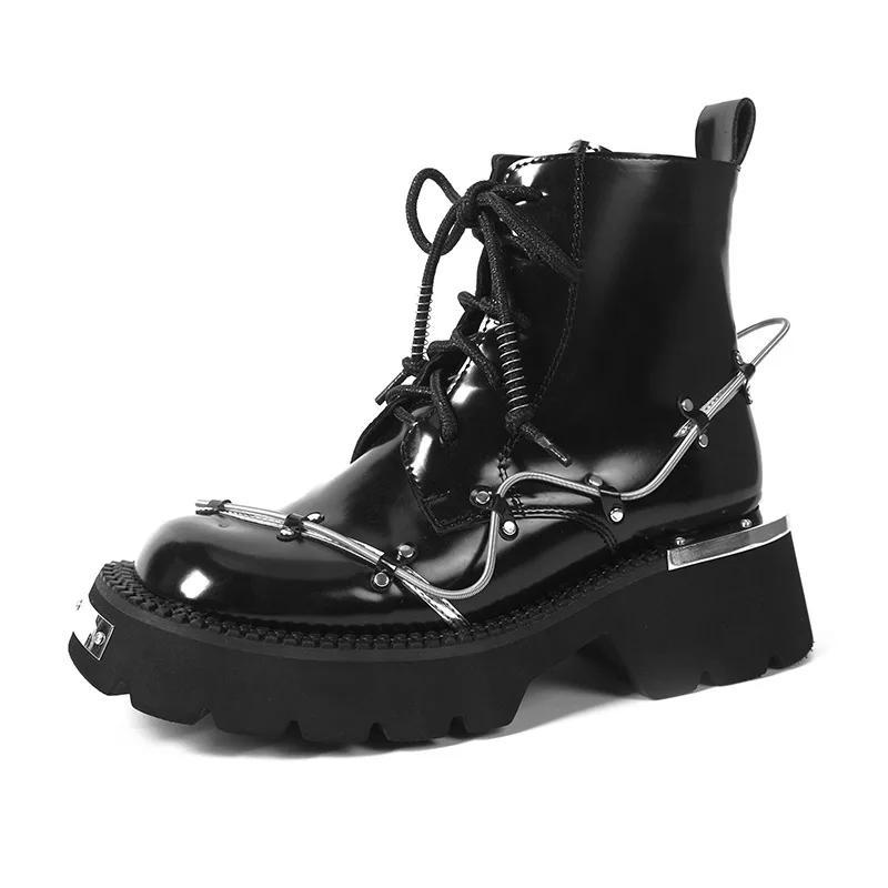 Ladies Retro Sweet Cool Short Biker Boots 2026 Spring Leather Niche Design Metal Accent Lace Up Thick Sole Trend Casual Shoes