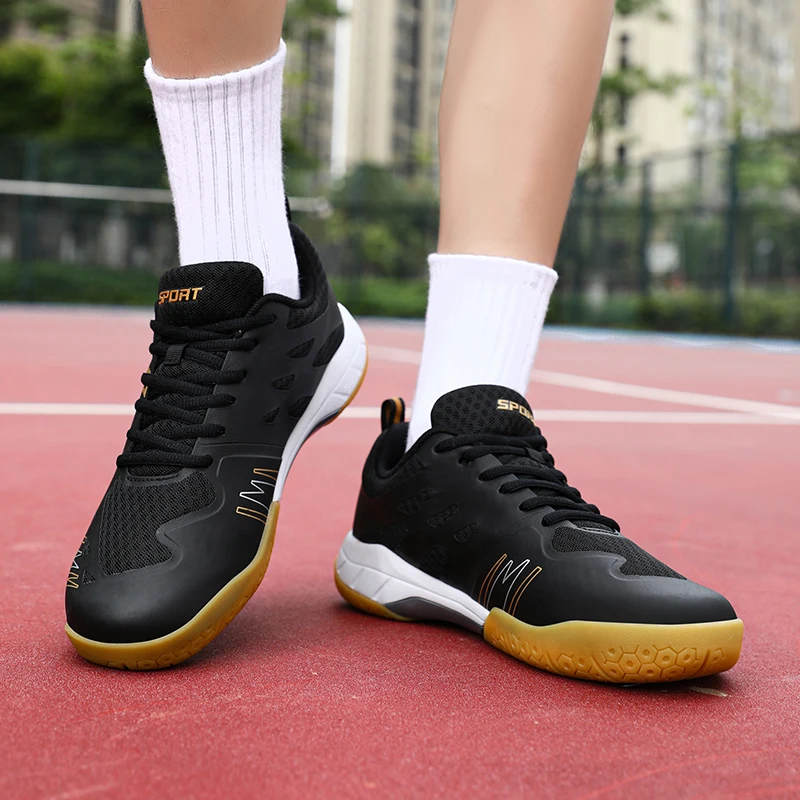 Hot Sale Man Badminton Shoes Comfortable Mesh Women's Baseball Sneakers Anti-Slip Wear Resistance Training Tennis Sneakers Men