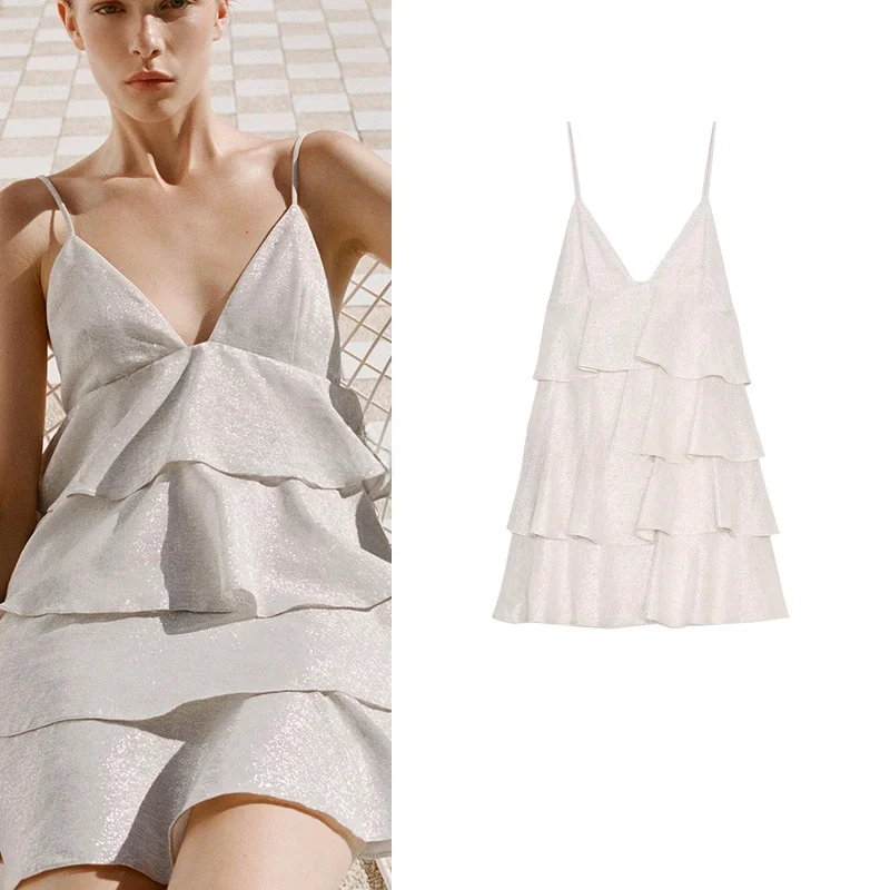 เสื้อผ้าผู้หญิงสำหรับฤดูร้อน รุ่น Dr Metal Color Line Splicing ชั้นในแบบ V-neck สายเดี่ยว ผ้าโพลีเอสเตอร์ 100% รุ่น 6344