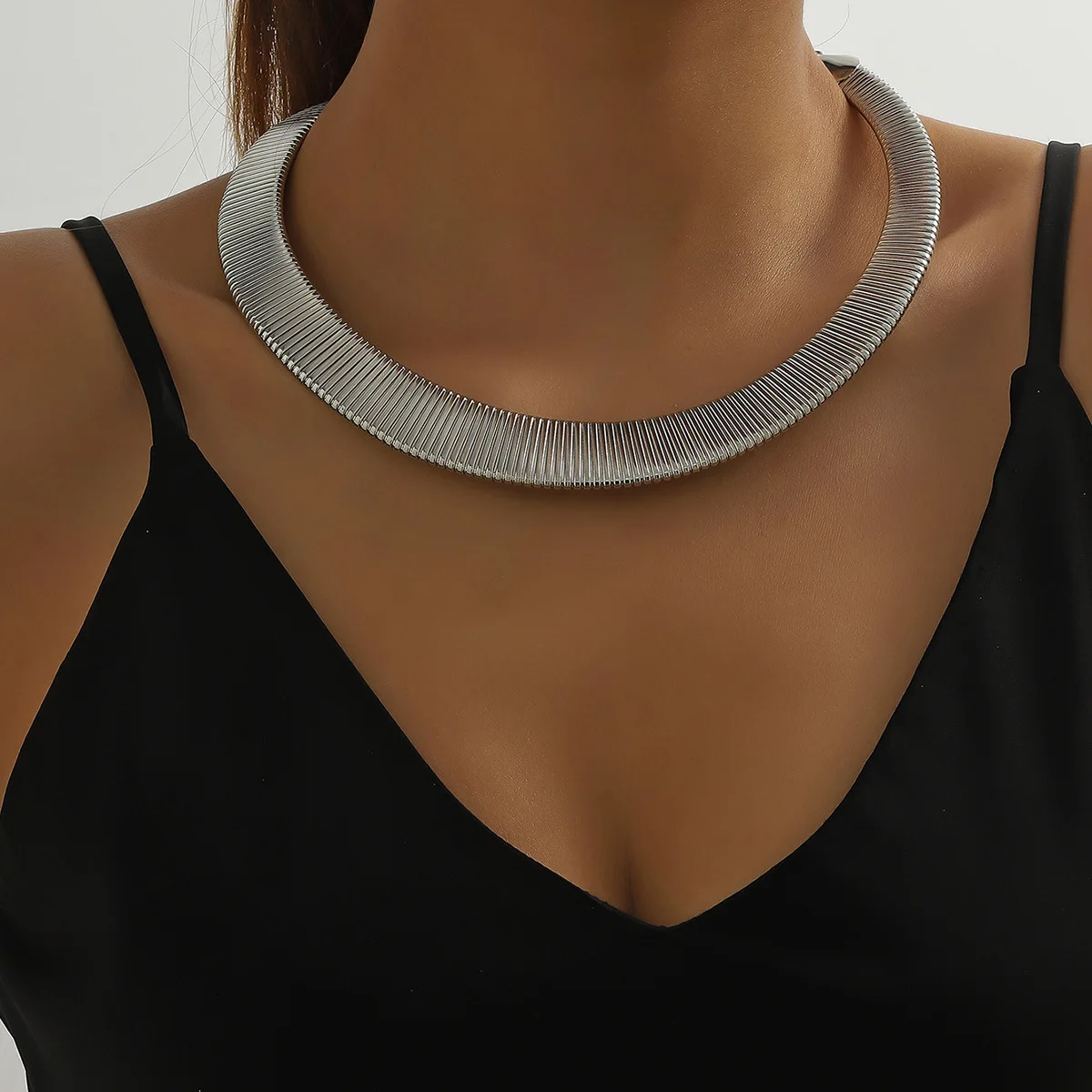 Europe and America Hyperbole Jewelry Accessories Alloy Gold&Silver Color Torques Elegant Luxury Women\'s Collar Choker Necklace