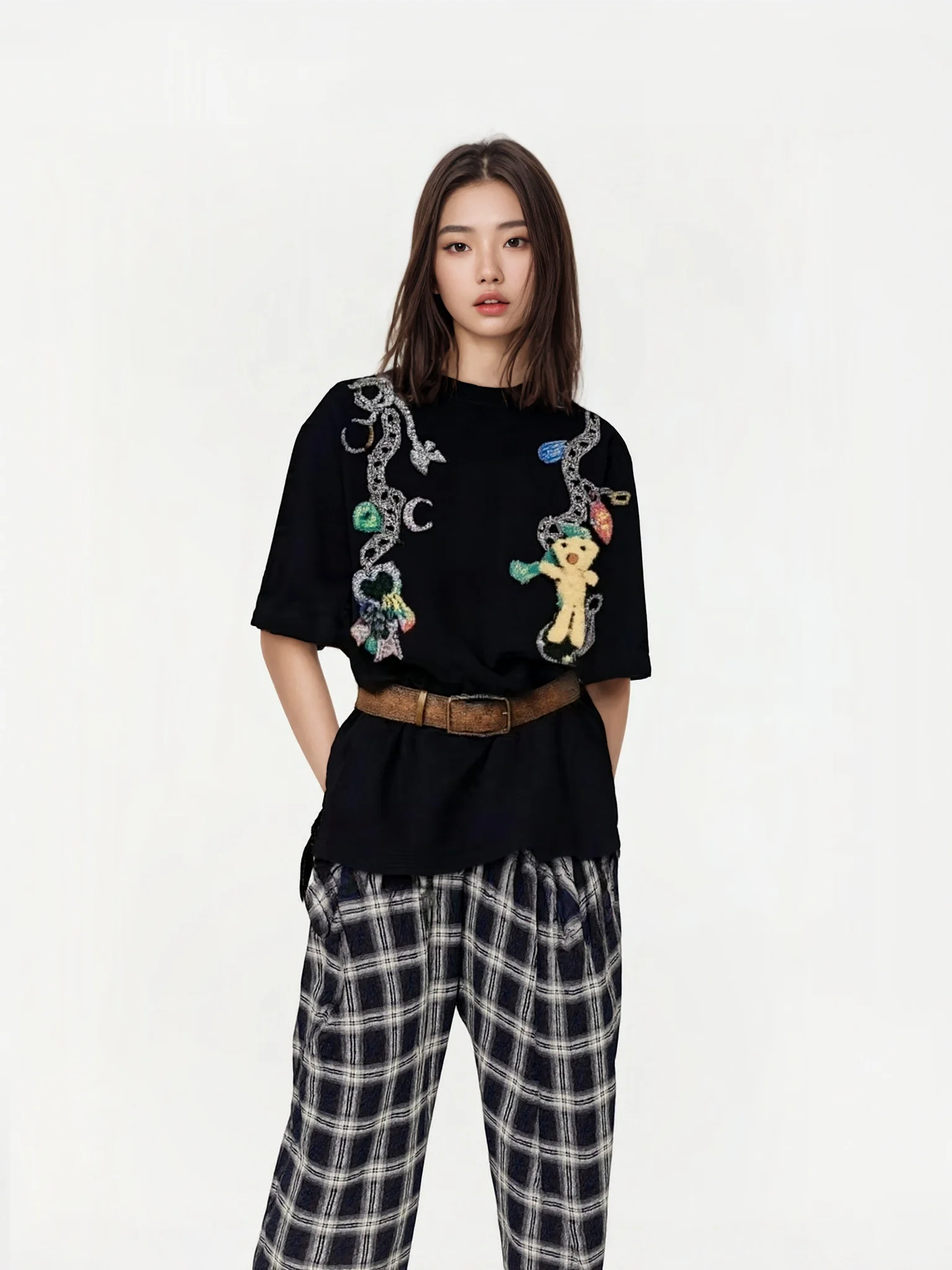 

Retro Loose round Ne Mid-Length Bear Pattern T-irt Women's Bla Cotton Casual Sle Summer New Arrival BLOOM WORLD