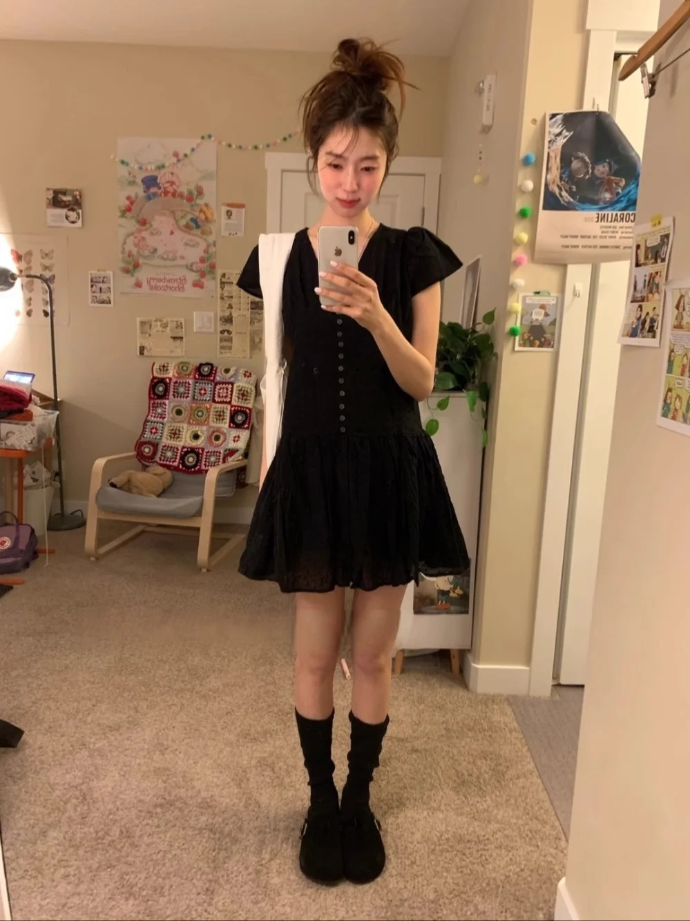 Retro koreański styl, swobodny, ażurowy, z koronkowym wykończeniem, zapinany na guziki, wyszczuplający, uniwersalny, z wysokim stanem, idealny do pracy, na wiosnę i lato...