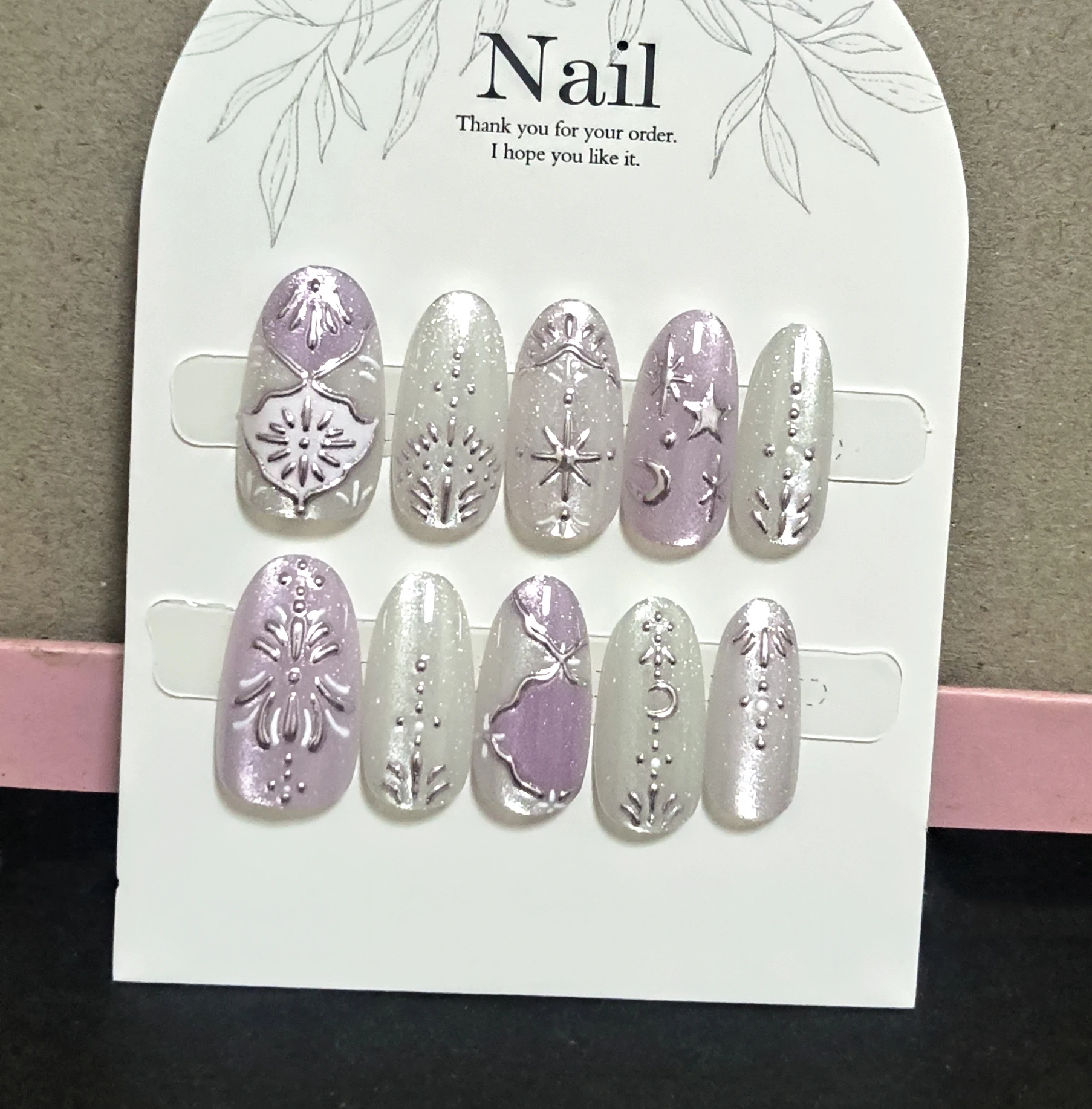 

10pcs Baroque Press On Nails Silver Star Moon Embossed Lavender Purple Cat's Eye Fake Nails Reusable Vintage Almond False Nails