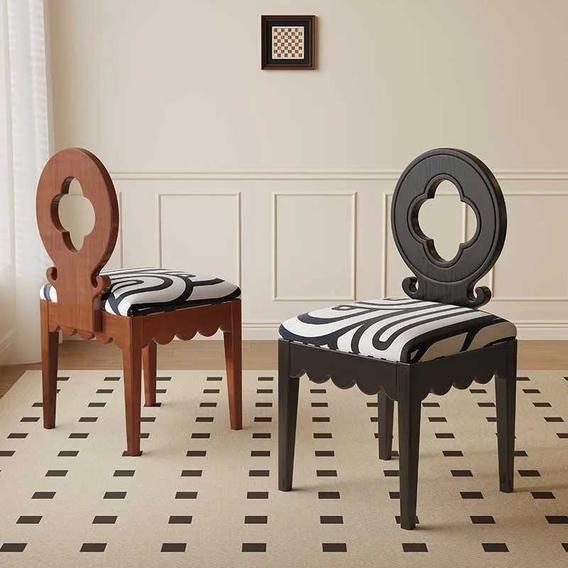 เก้าอี้ทานข้าวไม้เนื้อแข็ง ดีไซน์ย้อนยุค เก้าอี้สตูลยอดนิยมในโซเชียล มีพนักพิง สไตล์ฝรั่งเศสโบราณ เก้าอี้ทานข้าวหรูหราเบาๆ