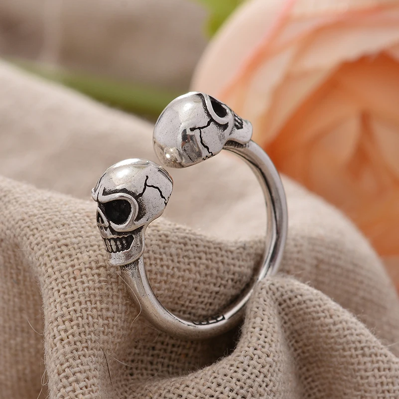 Hot Sell Exaggerated Double Headed Skull Retro Thai Silver Men Finger Ring Jewelry For Halloween Gifts No Fade