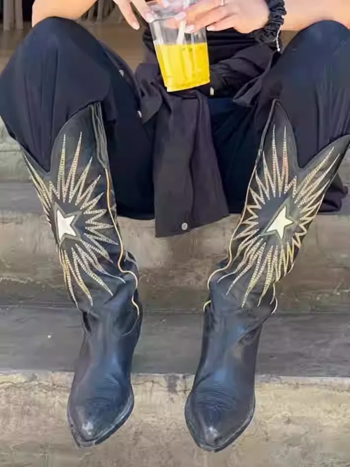 New Autumn/Winter Women's Black Cowboy Boots Star Embroidery Pointed Toe Block Heel Western Music Festival Matching Daily Shoes