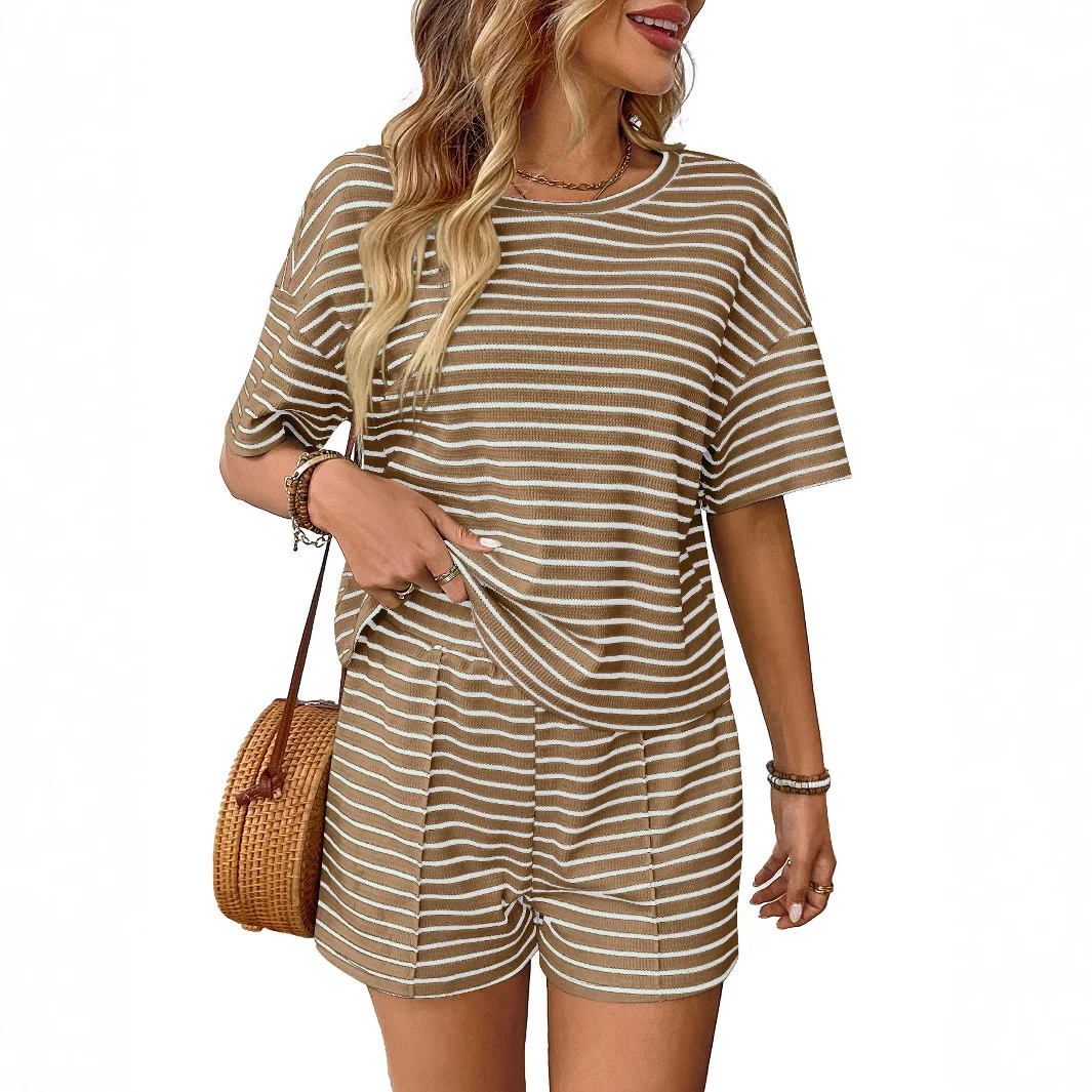 

Home Daily Simple Women's Clothing Summer Loose Two-piece Set Knitted Striped Fashionable Casual Shorts Sports Suit For Women