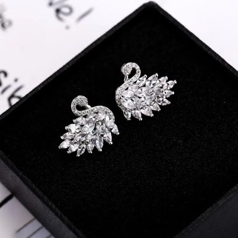 Elegant Rhinestone Black Swan Earrings For Women Korean Fashion Zircon Swan Bird Animal Earrings Lady Party Jewelry Girls Gifts