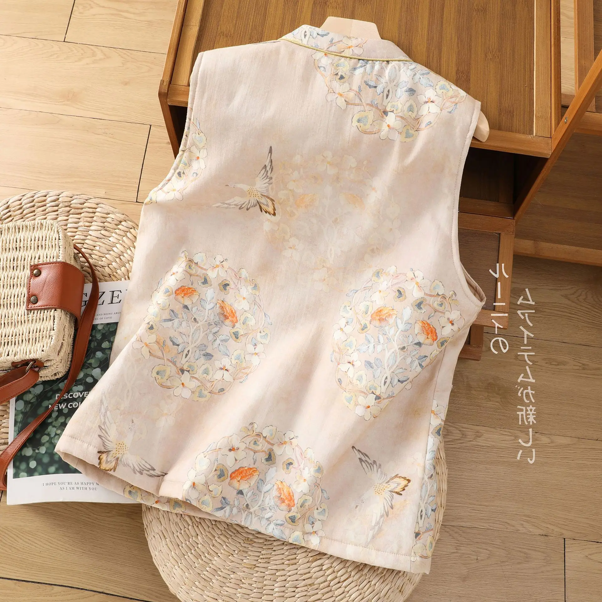 Thicken Cotton Vest Chinese Style Clothes Women Vintage Embroider Flower Hanfu Chinese New Year Clothes Loose Tang Top Autumn