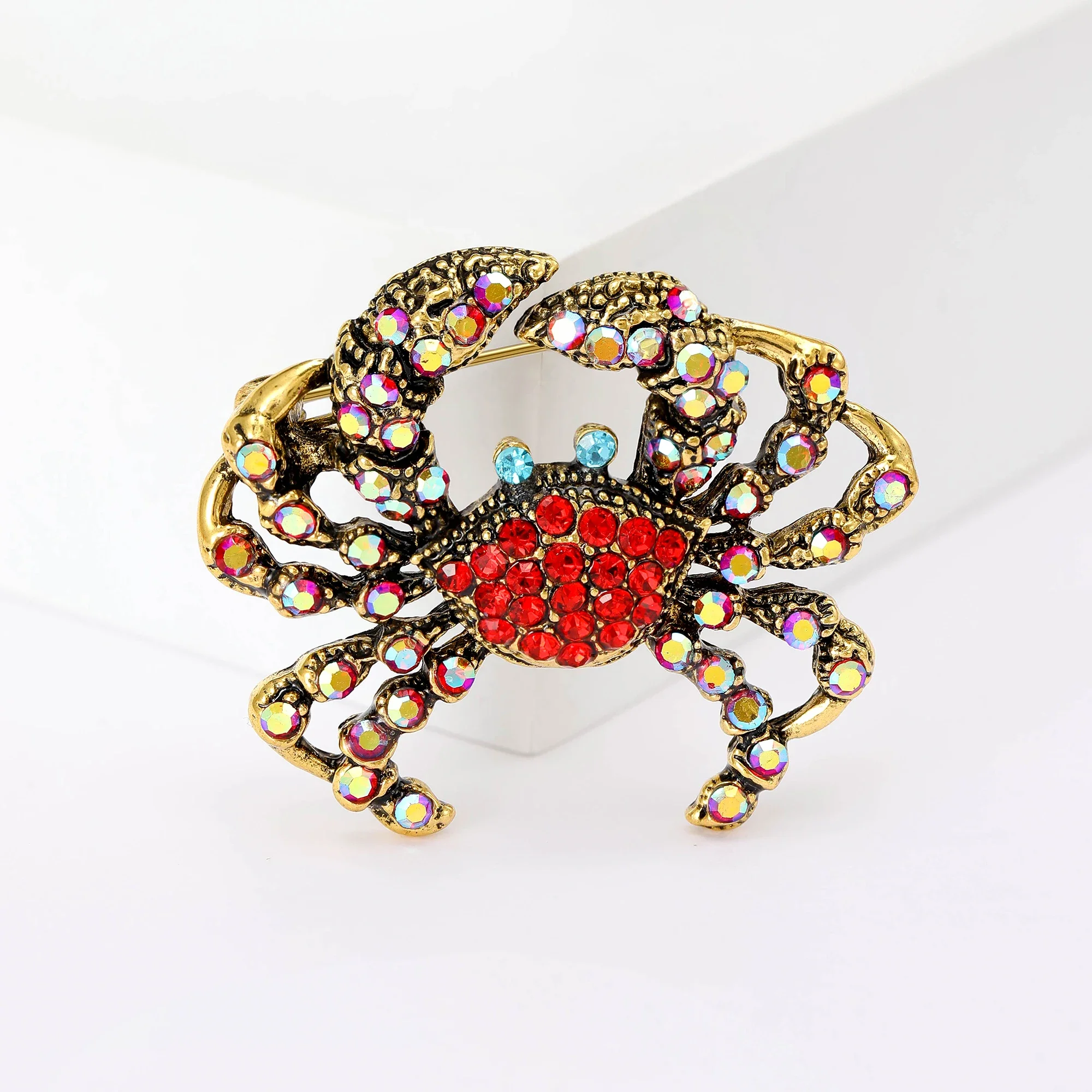 Broches de crabe en émail pour femmes, épingles animales unisexes, multicolore disponible, accessoires de fête de bureau, cadeaux