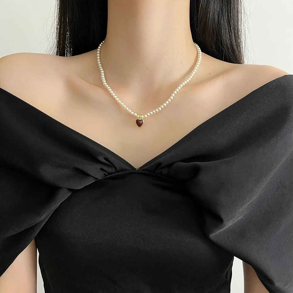 New Retro Ankela Red Heart-shaped Pearl Necklace for Women Girls Light Luxury Niche Collarbone Chain French Temperament Jewelry