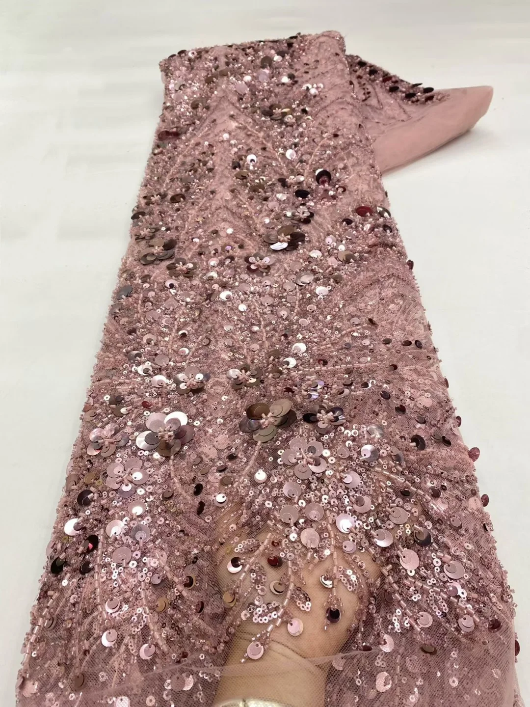 Luxury Hand Beaded Lace Fabric Bridal Fabric High-end Wedding Fabrics French Nigerian Sequins Beads Embroidered on Tulle 5 Yards